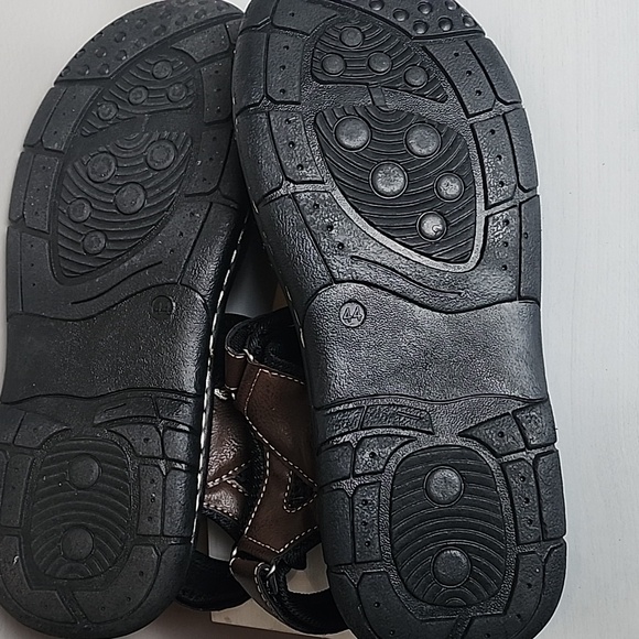 Comfort Zone Italian collections men's Velcro sandals excellent condition - Picture 4 of 8